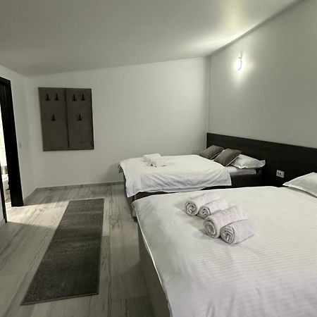 Готель Modern House Сигіт Екстер'єр фото