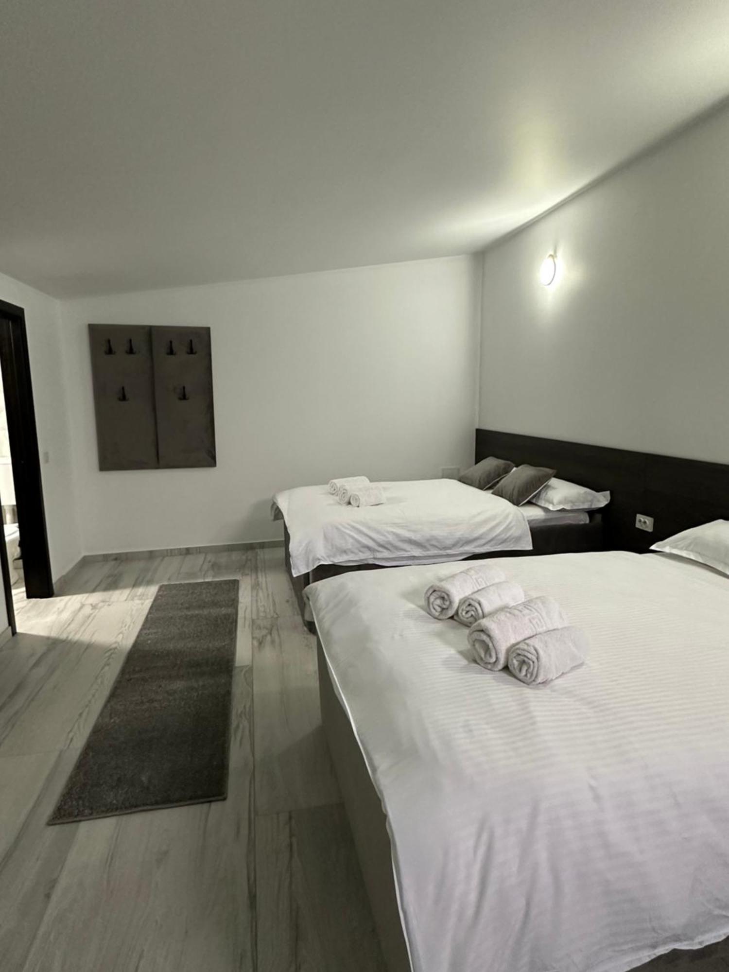 Готель Modern House Сигіт Екстер'єр фото